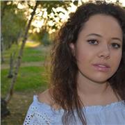 Profesora generalista de inglés, matemáticas, lengua y ciencias naturales y sociales de 1º de primaria a 2º de la ESO